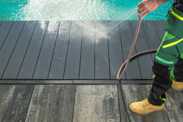 Why Choose Our Certified Pressure Washing Experts for Your Project Needs in Loyalhanna, PA?